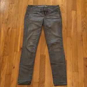 American Eagle gray skinny jeans